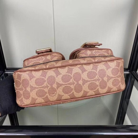 ✨✨New COACH Ashton Baguette Bag In Signature Canvas Tan/Natural CY658 - Picture 5 of 5